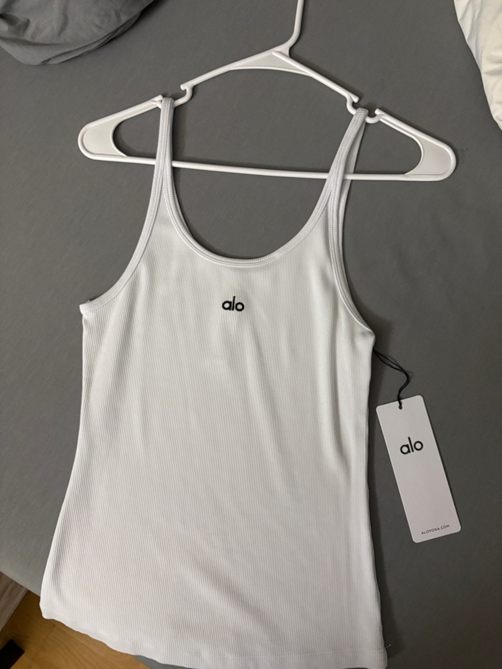 ALO Yoga ribbed prosper tank white